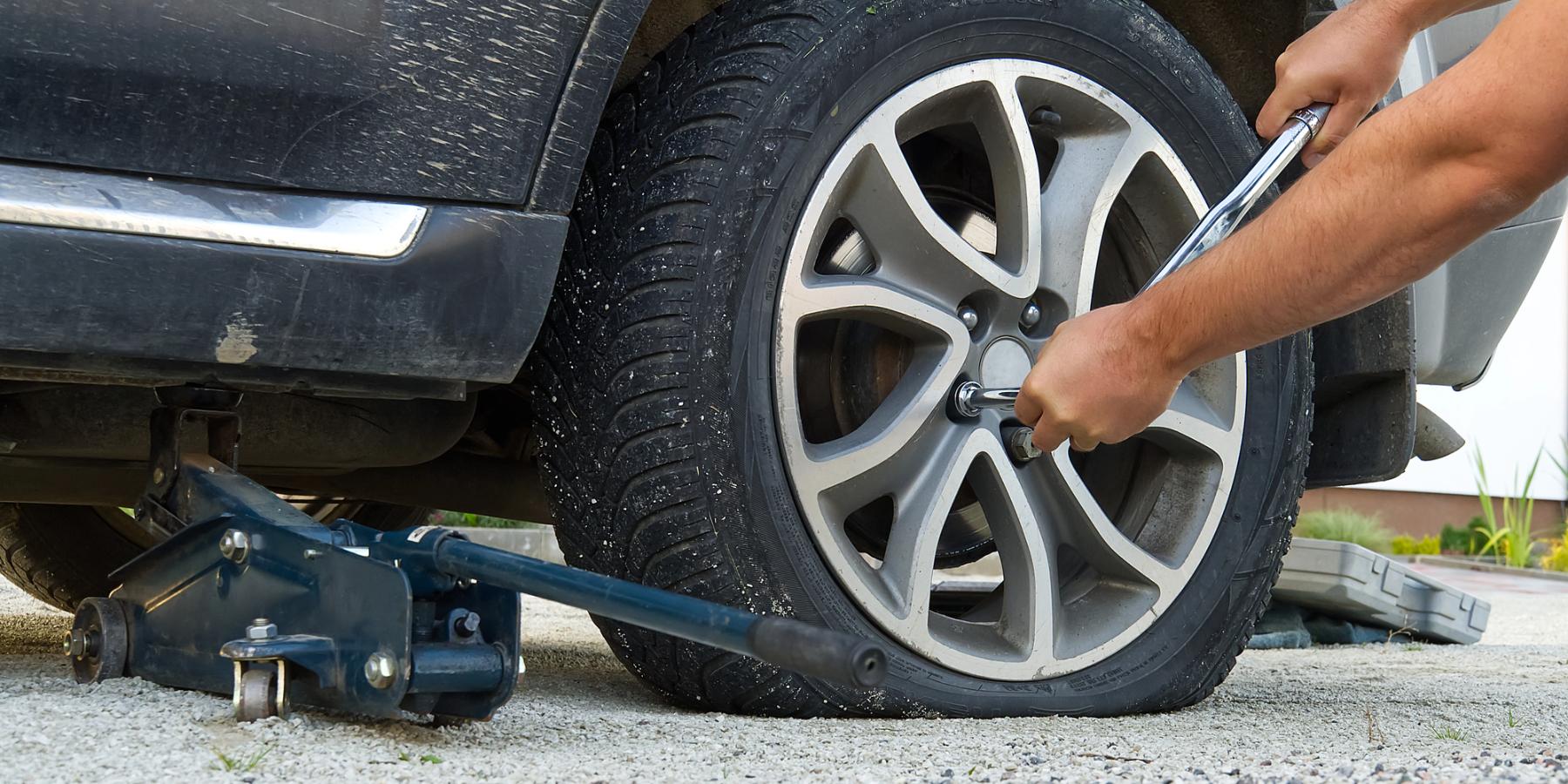 Roadside Assistance And Towing (2)